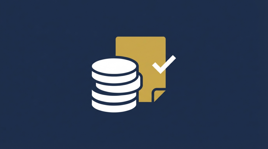 Avoimet talousasiakirjat, laskin ja kynä työpöydällä